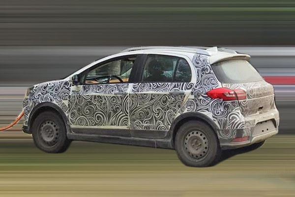  定位小型電動(dòng)SUV 云度首款車型諜照曝光