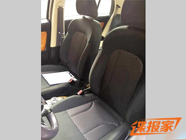  定位小型電動(dòng)SUV 云度首款車型諜照曝光