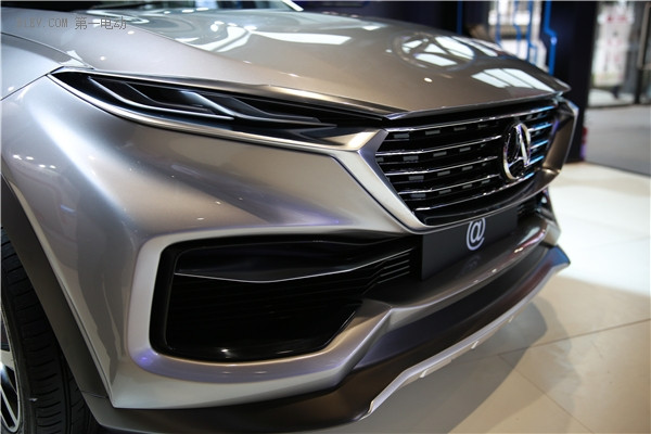 突破邊界！合眾智能互聯(lián)新能源汽車“點(diǎn)睛”世界互聯(lián)網(wǎng)大會(huì)