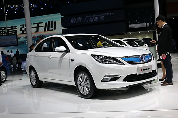 2016廣州車展:新款長安逸動EV正式上市 售價8.69-24.99萬元