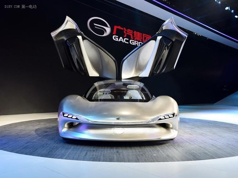 又一款純電動跑車問世 廣汽EnLight概念車發(fā)布