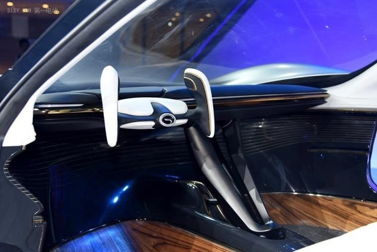 又一款純電動跑車問世 廣汽EnLight概念車發(fā)布