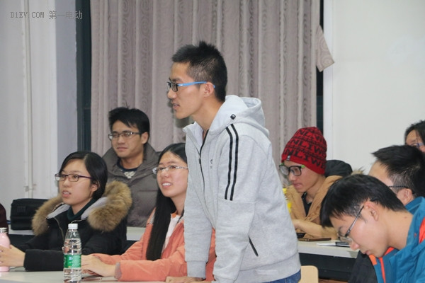 【高校巡講第二站北大】姜安寧闡釋未來汽車定義 呼吁大學(xué)生參與變革