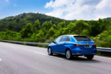 雾霾红色预警？有电动汽车我们不怕！