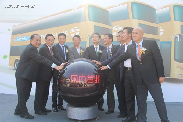 从伦敦到深圳，比亚迪纯电动双层大巴K8S中国首发