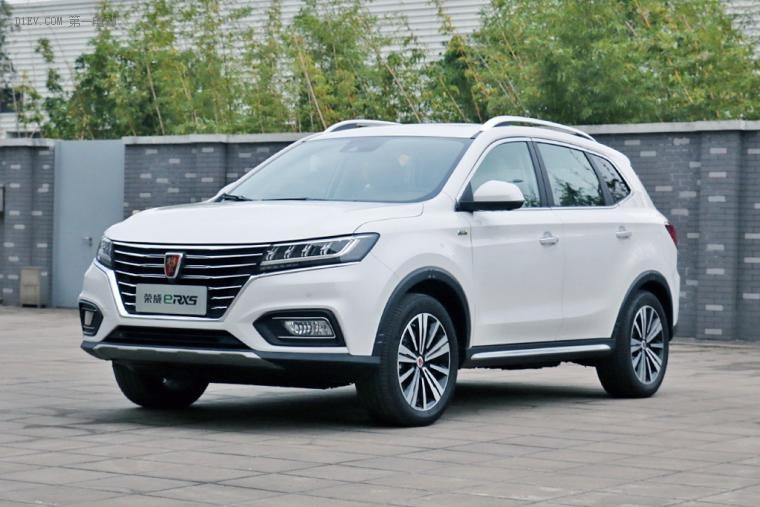 荣威eRX5搭载智能人机交互系统/综合工况油耗1.6L/100km