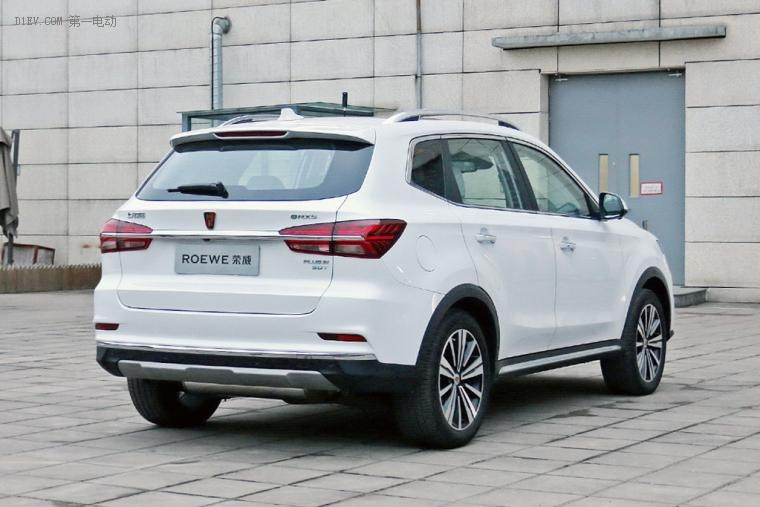 榮威eRX5搭載智能人機交互系統(tǒng)/綜合工況油耗1.6L/100km
