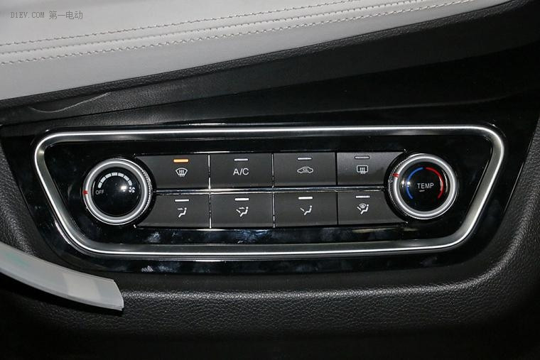 細節(jié)設(shè)計細致入微表現(xiàn)不俗 江淮iEV6E新車介紹