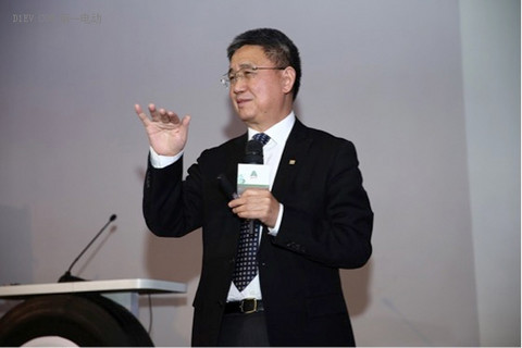 北京师范大学中国公益研究院院长王振耀