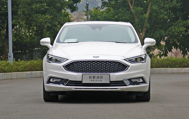 忘掉美国油老虎实测2017款顶配福特蒙迪欧混动版