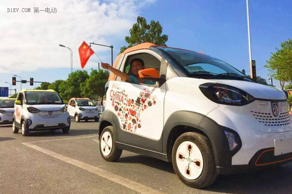 寶駿全新E100微型電動汽車或售4萬元