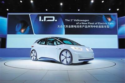 車企大肆鋪展電動車 電池產(chǎn)能不足成憂
