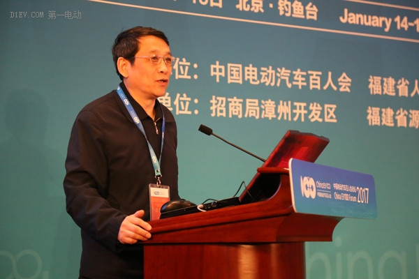 交通运输部公路科学研究院总工程师王笑京