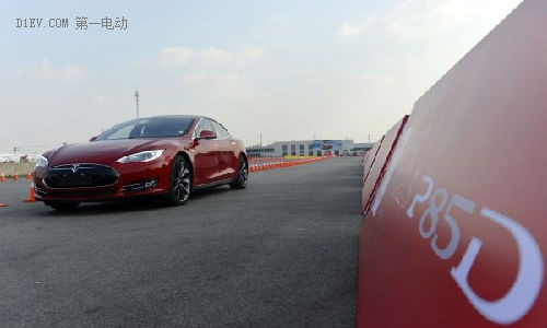 特斯拉将新款Model S续航里程提升为335英里
