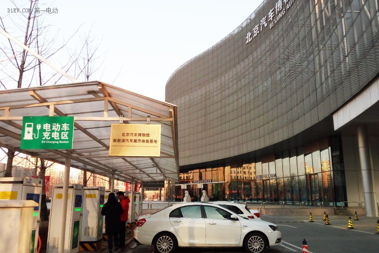 抓住雪季的小尾巴 開電動車如何玩轉京城周邊滑雪場(上)