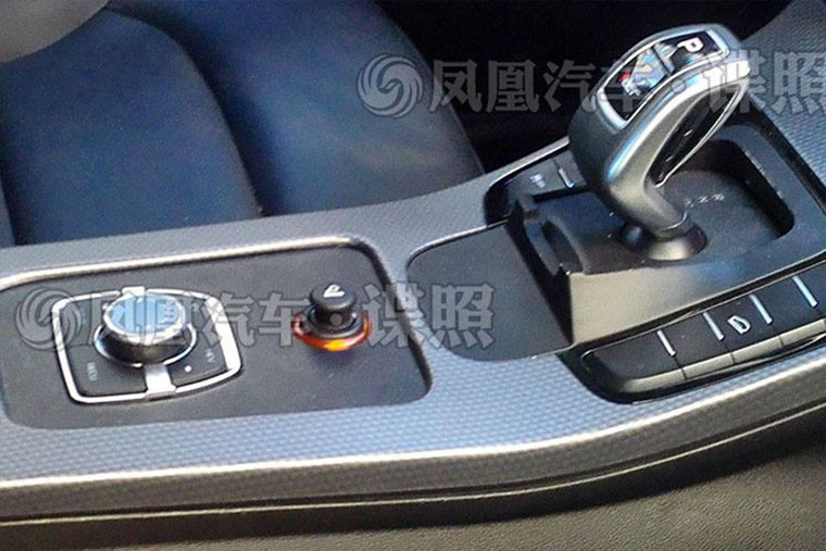 帝豪GS插電混動(dòng)版諜照曝光 動(dòng)力上由1.5T+電動(dòng)機(jī)組合