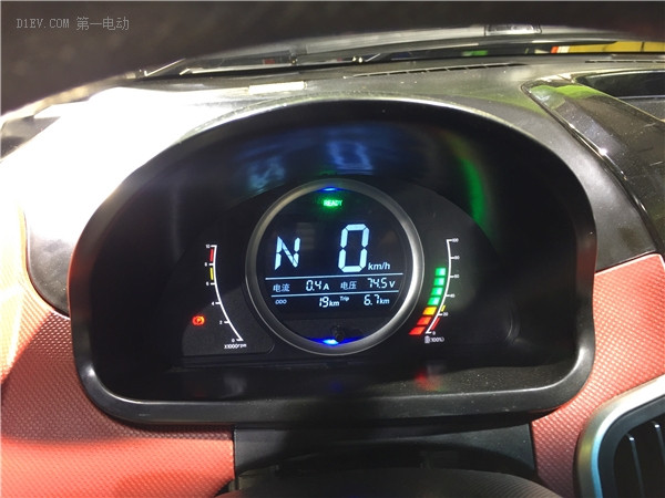 更高端、更智能、更安全，易咖e7濟(jì)南車展首發(fā)亮相