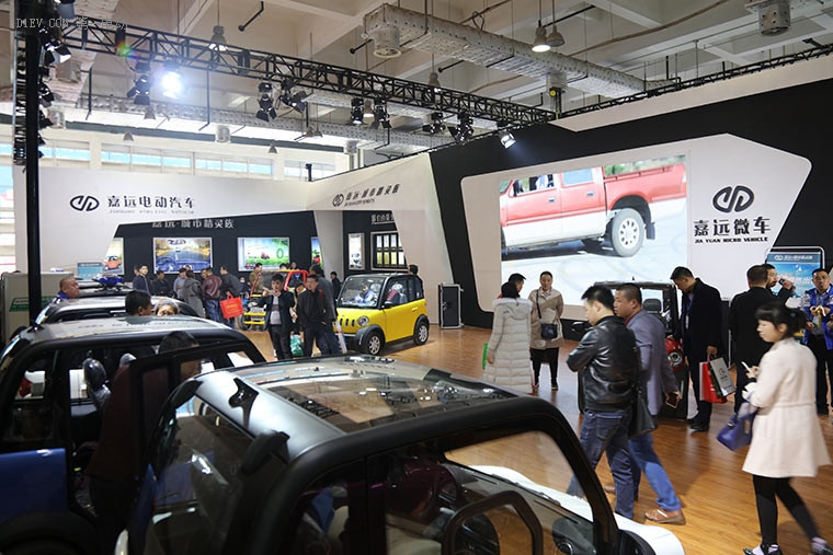 “百變小精靈” 南京嘉遠(yuǎn)多種版本靈族亮相濟(jì)南車展