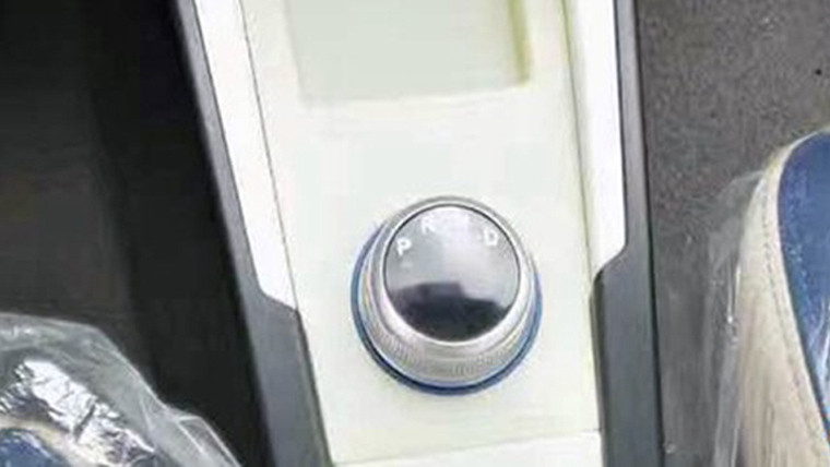 疑似云100新車型 曝眾泰云100Plus諜照