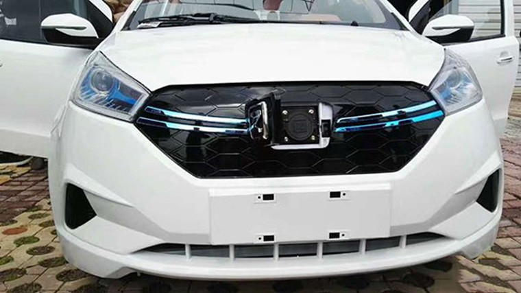疑似云100新車型 曝眾泰云100Plus諜照
