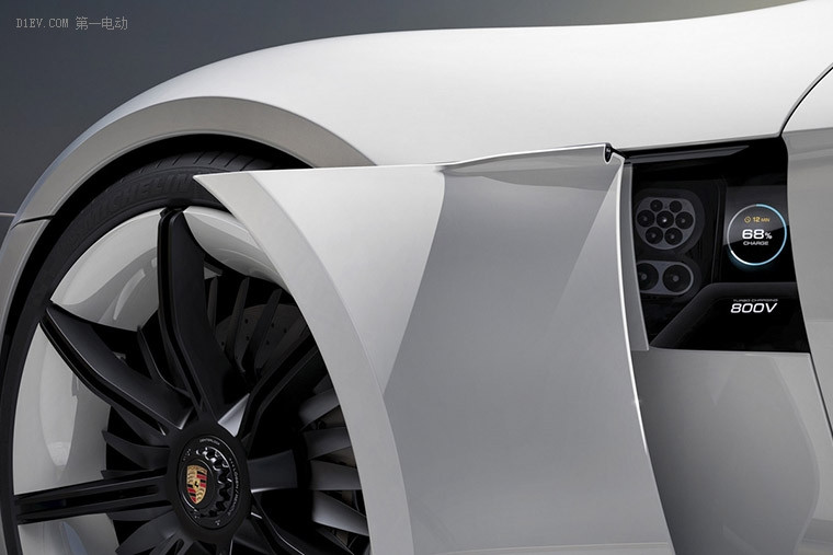 保時(shí)捷Mission E純電動(dòng)跑車?yán)m(xù)航達(dá)500km 預(yù)計(jì)2019年上市