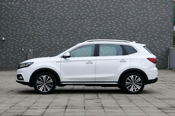 前景一片光明 荣威eRX5插电式混合动力车型实