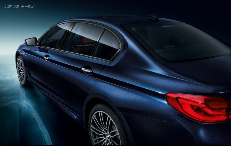 配备手势控制系统 全新BMW 5系Li即将亮相2017上海国际车展