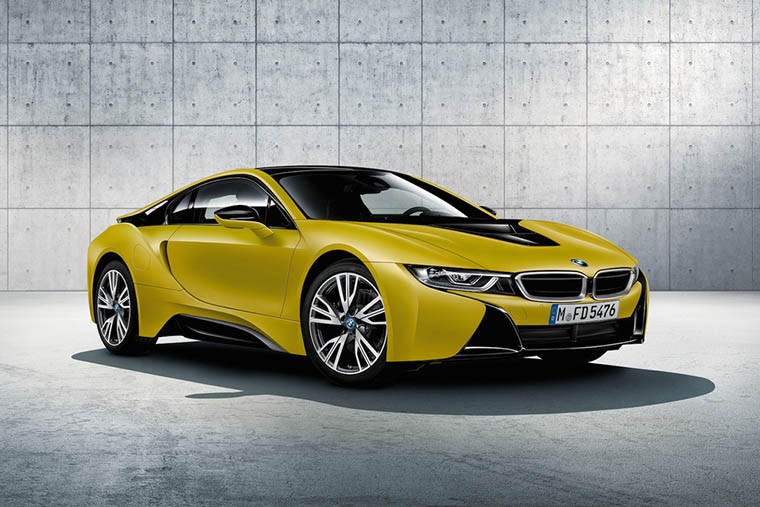 寶馬i8磨砂黃限量版車型亮相2017上海車展