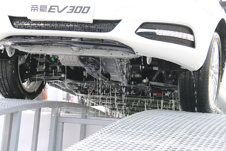 吉利帝豪EV300深度试驾 中期改款蕴藏厚道大升级