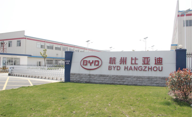 探访比亚迪杭州电动客车生产基地 产能利用率超过80%