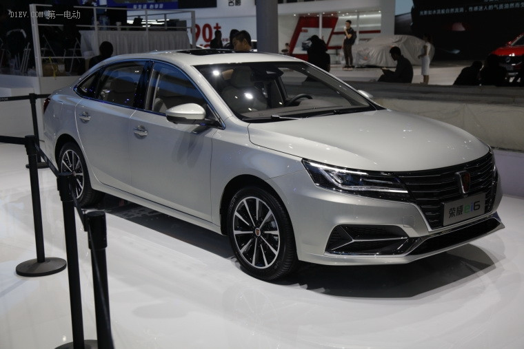 新能源盛宴即將開(kāi)啟 2017上海車(chē)展探館