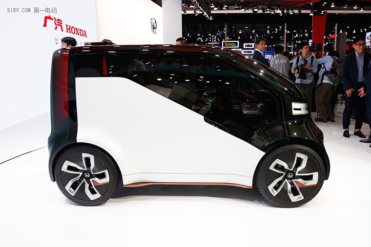 能夠懂你的智能電動車 本田NeuV電動概念車亮相上海車展