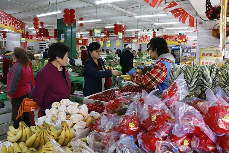 兩個女司機體驗眾泰E200：時尚&持家能否兼得？