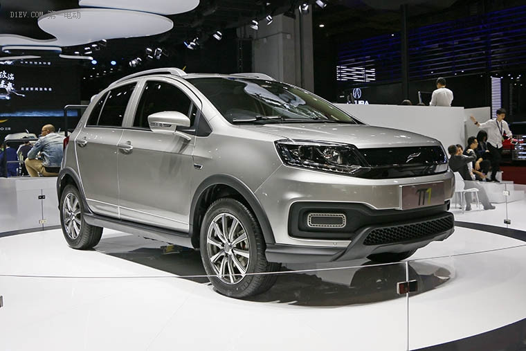 簡約就是美，科技很帶感 上海車展靜評云度新能源π1