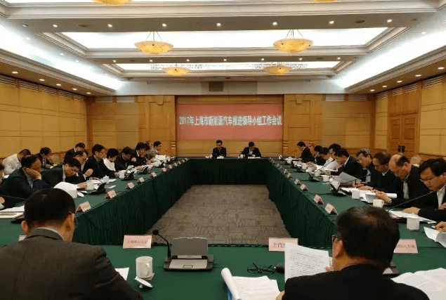 上海新能源汽車發(fā)展實(shí)現(xiàn)“雙突破”：產(chǎn)值破百億、推廣量破10萬(wàn)輛
