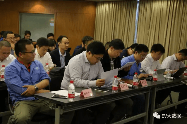 上海新能源汽車數(shù)據(jù)平臺(tái)正式啟用，車企月度銷量和事故需上報(bào)