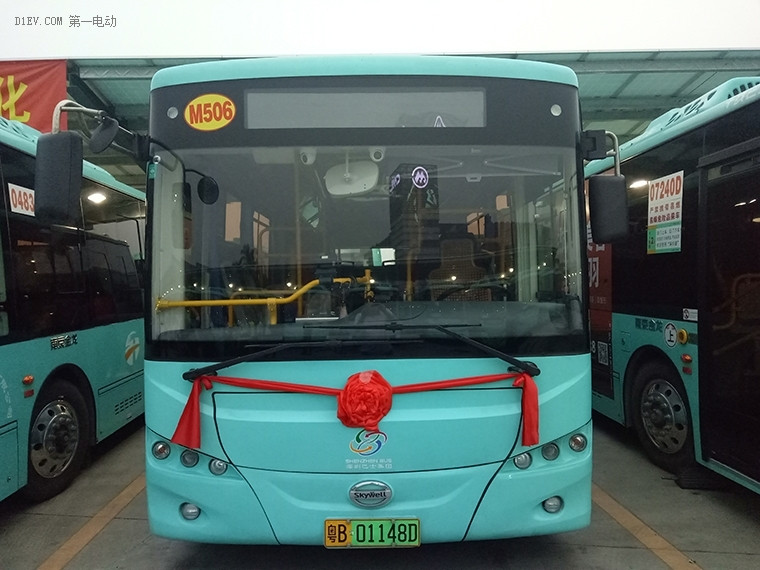 541輛南京金龍純電動公交再交付 深圳公交車9月將100%電動化 