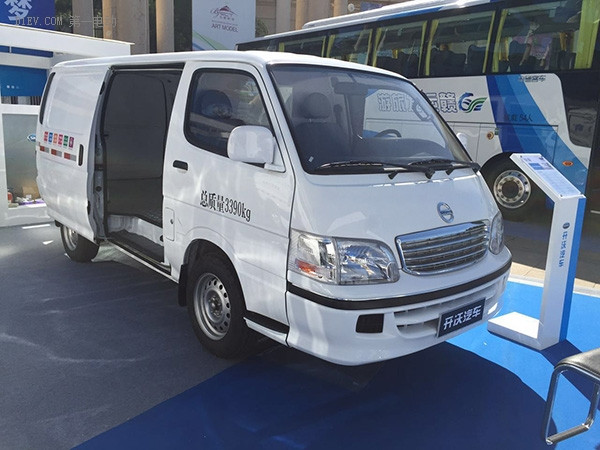 開(kāi)沃D09純電動(dòng)廂式運(yùn)輸車(chē)