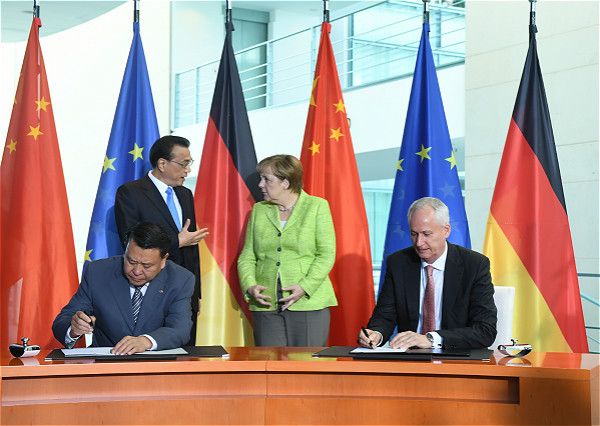 北京汽车集团有限公司与戴姆勒股份公司签署合作框架协议