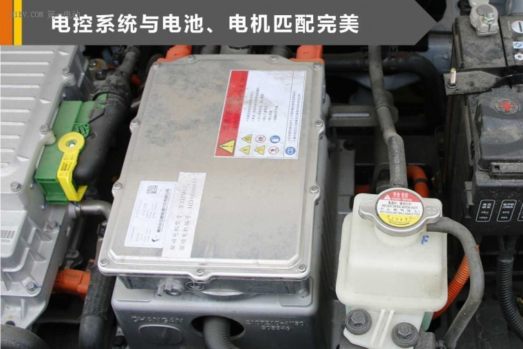 6萬(wàn)塊居然能買到如此一款純電動(dòng)轎車 還要啥自行車？