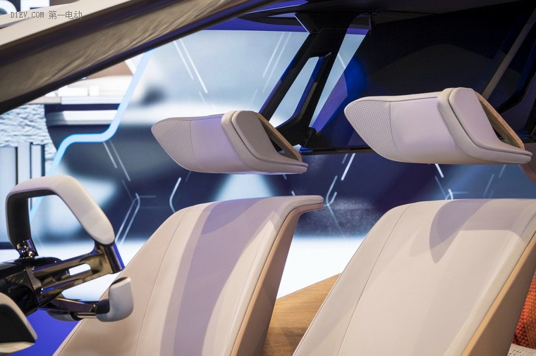 宝马未来概念座舱即将在2017亚洲消费电子展中国首秀