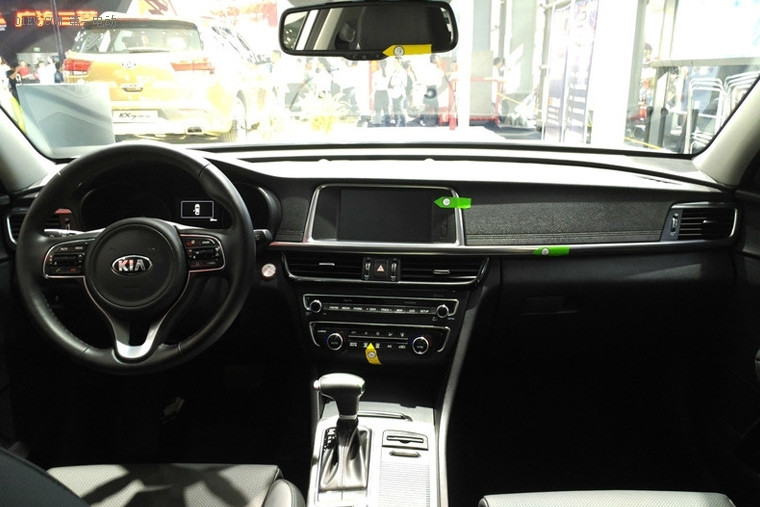 2017深港澳車展：國產(chǎn)K5插電混動版發(fā)布