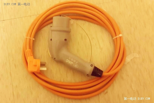 可插16A民用插座的充電線