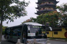 陸地方舟插電式混動(dòng)電動(dòng)大巴投入南通如皋市示范運(yùn)營(yíng)