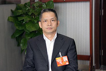 鐘發(fā)平：節(jié)能與新能源汽車應(yīng)享受同等國民待遇