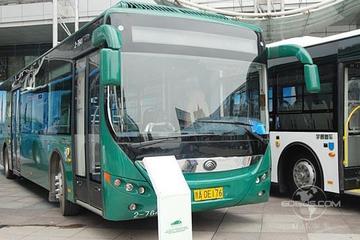 2月产销双降 宇通客车股价大跌