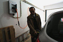 北京市民购电动汽车 供电公司免费安装充电设备