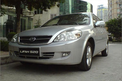 重慶力帆620CEV電動(dòng)汽車