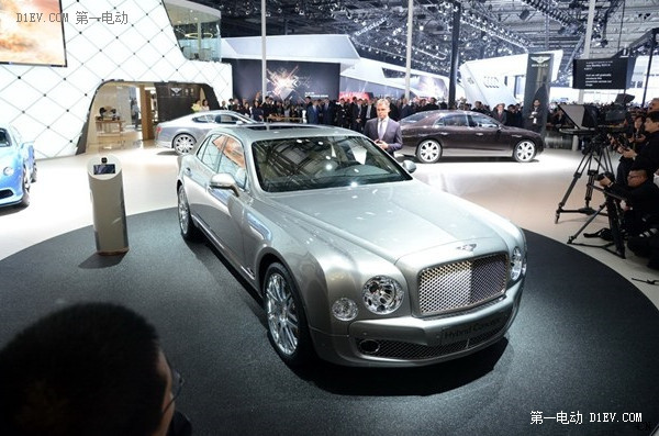 Представлен гибридный концепт-кар Bentley, который, как ожидается, поступит в продажу в 2017 году