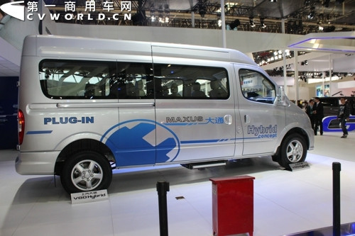 國(guó)內(nèi)首款增程式電動(dòng)寬體輕客大通V80 Hybrid